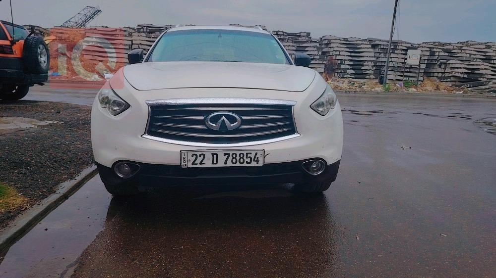 Infiniti FX